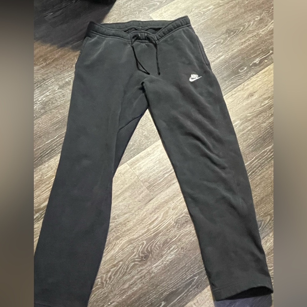 good quality black nike sweats